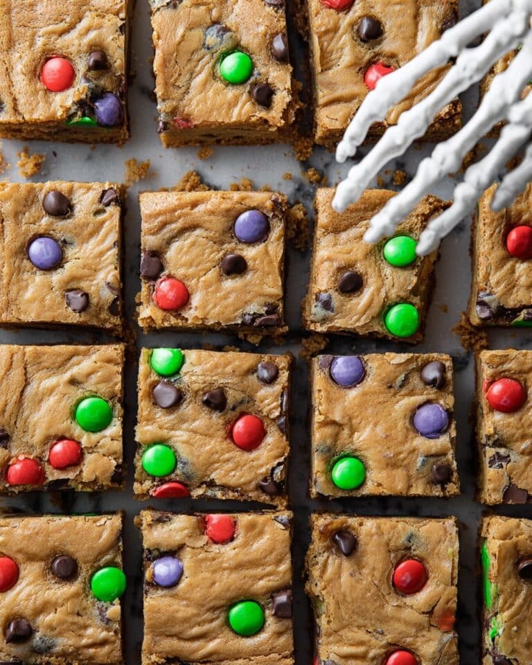 M&M’s Halloween Cookie Bars Recipe