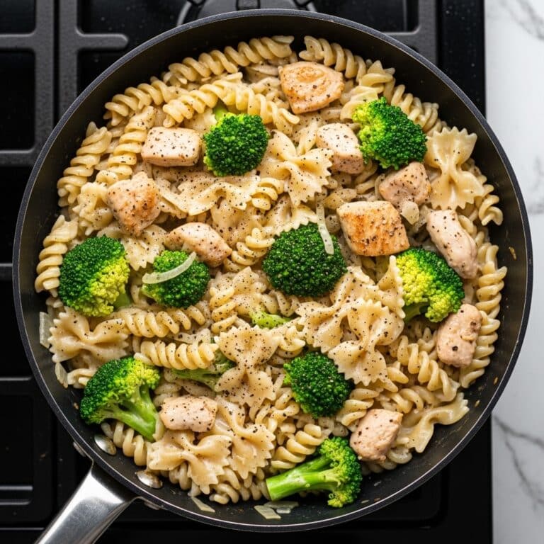 Cheesy Garlic Chicken and Broccoli Pasta Recipe